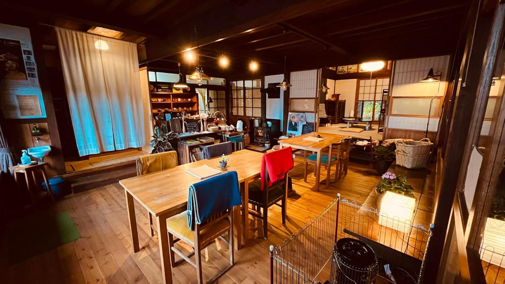 農家民宿　里山のカフェ ににぎ *